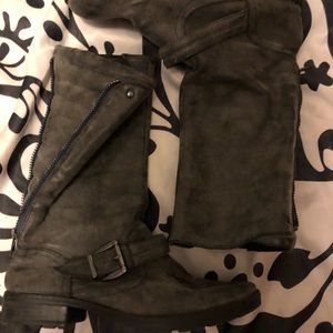 Rebel boots